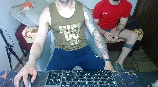 Snapshot of bossking017 chatting on 03/20/25, 03:58 bossking017 online show from 03/20/25, 03:58