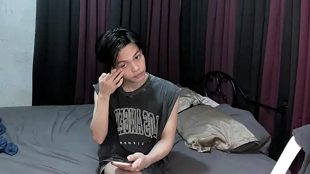 Snapshot of hotfreshdior chatting on 06/24/26, 04:00 hotfreshdior online show from 06/24/26, 04:00