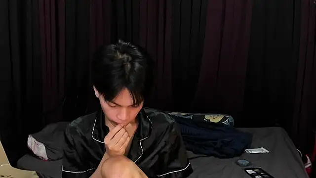 hotfreshdior online show from 02/12/26, 02:39