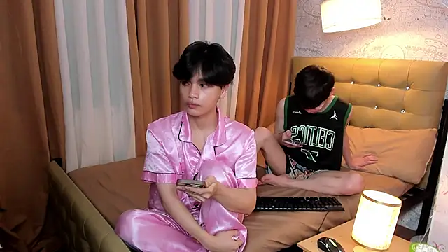 hotfreshdior online show from 10/21/25, 01:21