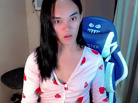 Snapshot of Ur_Goddes_Barbie chatting on 07/12/26, 01:01 Ur Goddes Barbie online show from 07/12/26, 01:01