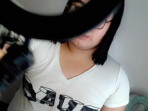 itsmeyourgirlfucker online show from 12/14/25, 11:21