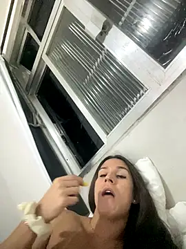 Isabelaa  online show from 11/11/25, 10:26