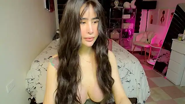 Snapshot of XhotcockcumXts chatting on 10/24/25, 05:50 XhotcockcumXts online show from 10/24/25, 05:50