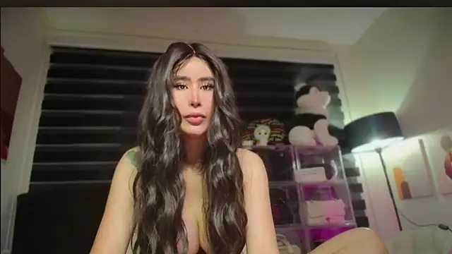 Snapshot of XhotcockcumXts chatting on 11/12/25, 01:21 XhotcockcumXts online show from 11/12/25, 01:21