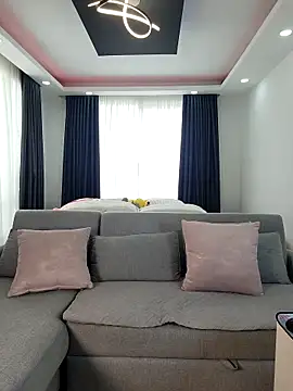 evasweett   online show from 09/25/25, 06:03