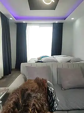 evasweett   online show from 02/15/26, 04:50