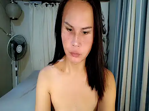 holly bitch online show from 07/13/26, 01:49