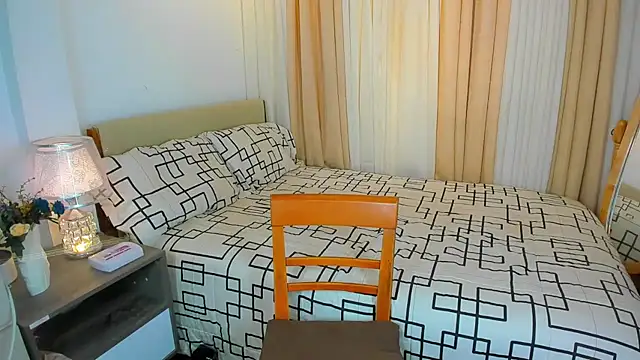 SheraFinnly online show from 10/05/25, 06:04