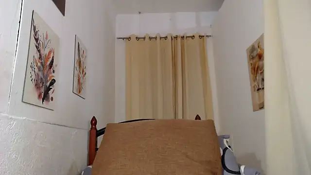 Snapshot of wetcockapple chatting on 01/13/26, 06:56 wetcockapple online show from 01/13/26, 06:56