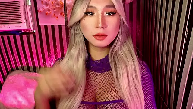 UrhotlucyTS online show from 03/22/26, 07:32