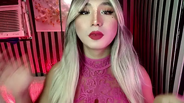 UrhotlucyTS online show from 02/23/26, 07:09