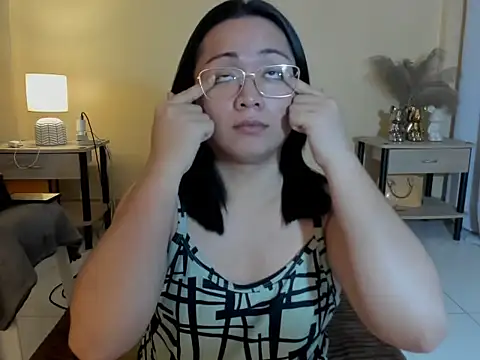 LevyMcGarden69 online show from 04/30/26, 09:30
