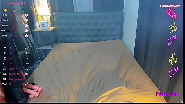 Kyliejennings online show from 11/16/25, 08:19