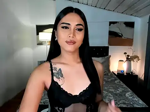 CallaWang online show from 10/16/25, 02:58