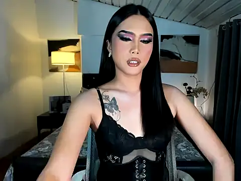 CallaWang online show from 10/18/25, 07:05