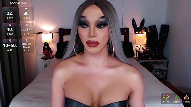 xQueenElektrax online show from 12/16/25, 08:18