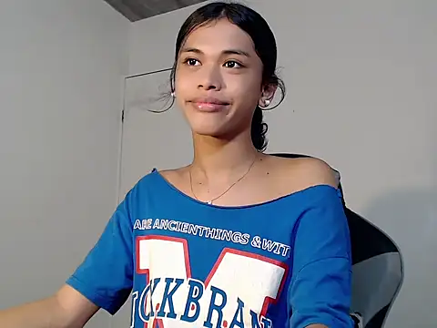 urcurlydiva online show from 12/17/25, 06:29