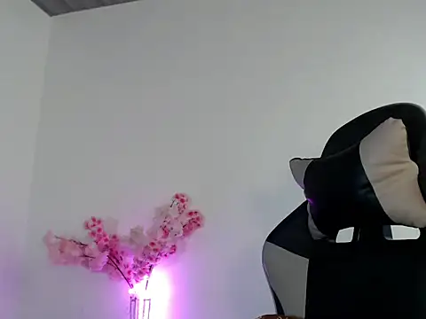 urcurlydiva online show from 11/04/25, 06:50