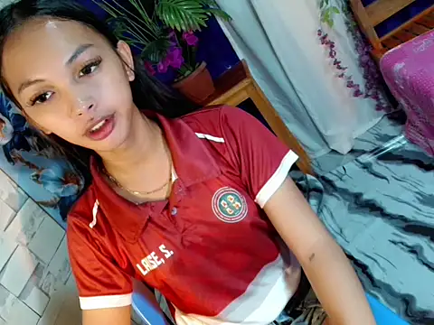 Snapshot of Simi_Ipit chatting on 06/15/26, 07:13 Simi Ipit online show from 06/15/26, 07:13