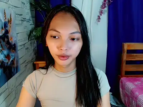 Snapshot of Simi_Ipit chatting on 06/23/26, 06:11 Simi Ipit online show from 06/23/26, 06:11