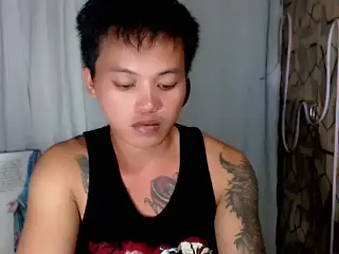 Snapshot of urhotfucker13 chatting on 07/13/26, 07:29 urhotfucker13 online show from 07/13/26, 07:29