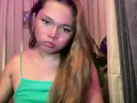 Snapshot of the_extinction_ofbeauty chatting on 02/15/26, 05:41 the extinction ofbeauty online show from 02/15/26, 05:41