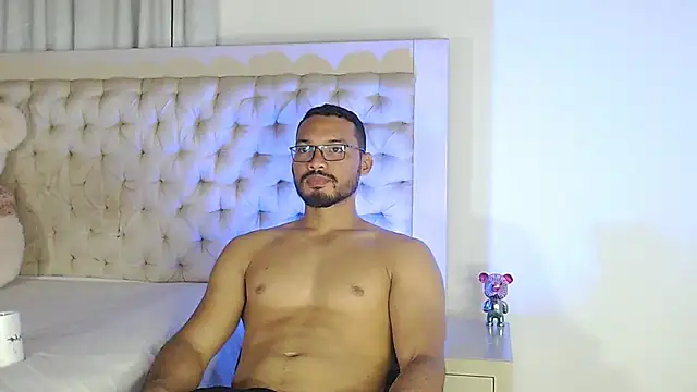 marcusblade online show from 12/01/25, 10:21