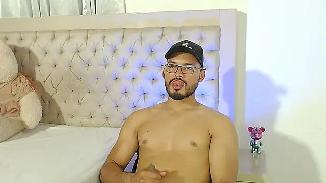 marcusblade online show from 11/21/25, 09:03