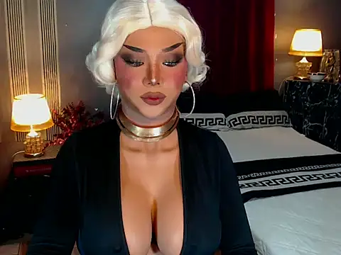 xAuroraRobinsx online show from 10/08/25, 02:29