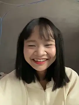 Snapshot of Daisy018 chatting on 10/16/25, 02:31 Daisy018 online show from 10/16/25, 02:31
