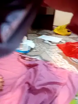 Snapshot of Mizzu-mi chatting on 10/26/25, 04:46 Mizzu-mi online show from 10/26/25, 04:46