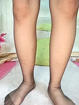 Snapshot of Lam-Di chatting on 01/06/26, 01:26 Lam-Di online show from 01/06/26, 01:26