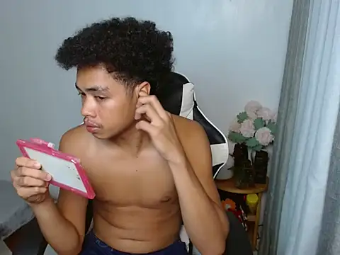 curlyasian njxx online show from 04/06/26, 05:36