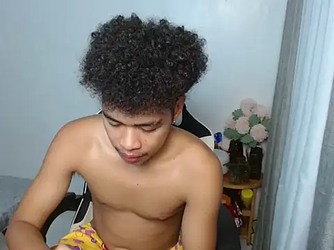 curlyasian njxx online show from 04/07/26, 08:27