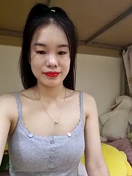 Snapshot of Baby-ladytits2025 chatting on 09/18/25, 03:37 Baby-ladytits2025 online show from 09/18/25, 03:37