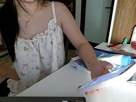 Linzly online show from 05/29/26, 03:45