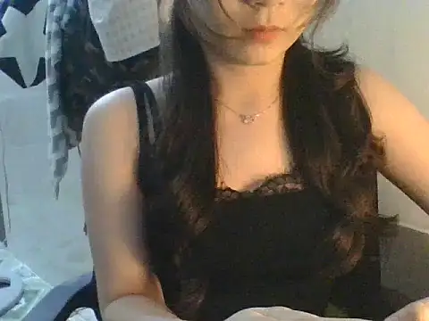 Linzly online show from 09/23/25, 04:14