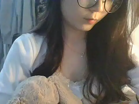 Linzly online show from 11/06/25, 04:55