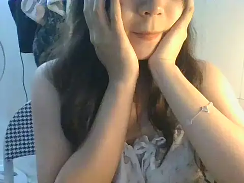 Linzly online show from 09/10/25, 03:44