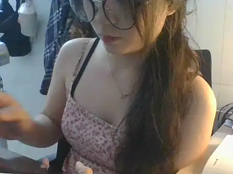 Linzly online show from 10/21/25, 05:01