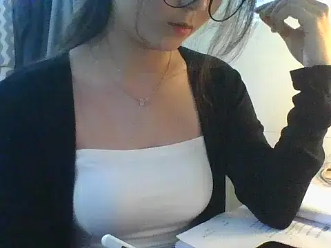 Linzly online show from 11/05/25, 02:58