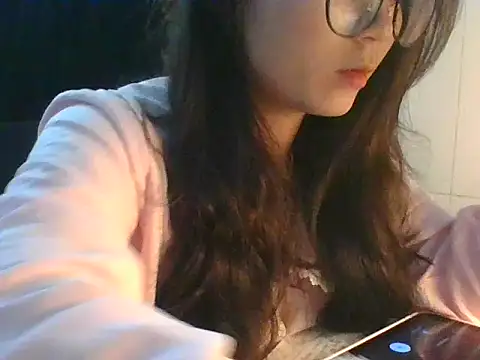 Linzly online show from 10/26/25, 05:13