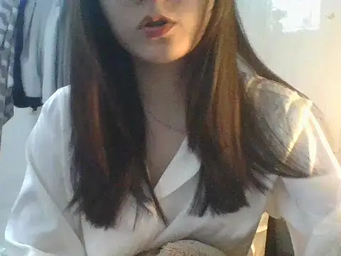 Linzly online show from 12/14/25, 02:51