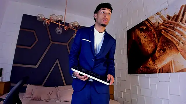 Thiagoferreti online show from 11/28/25, 08:53