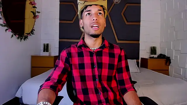 Thiagoferreti online show from 11/26/25, 07:36