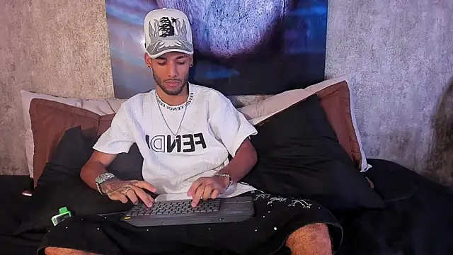 Thiagoferreti online show from 05/07/26, 03:44
