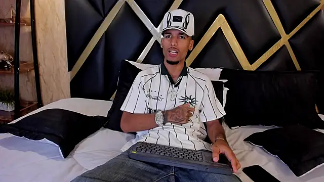 Thiagoferreti online show from 01/07/26, 03:33