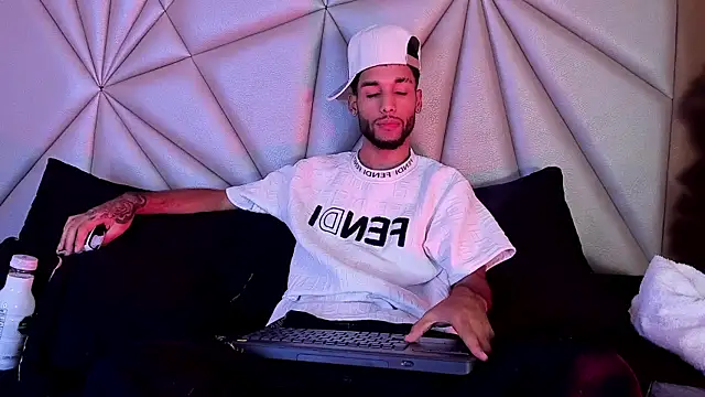 Thiagoferreti online show from 04/09/26, 03:19