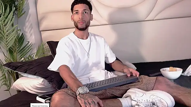 Thiagoferreti online show from 04/11/26, 03:36